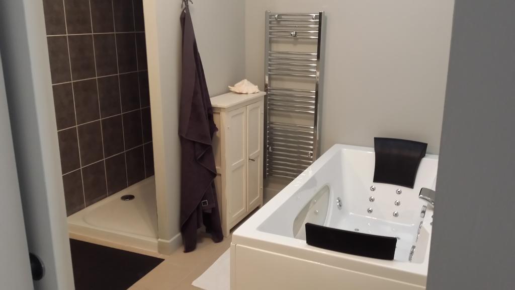 Le Clos Du Presbytere Puisseguin Chambre photo