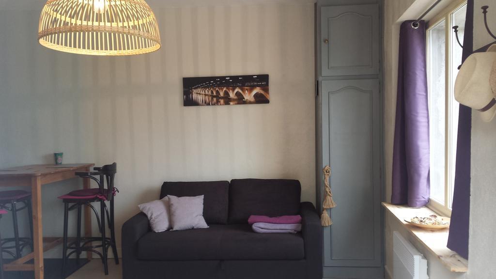 Le Clos Du Presbytere Puisseguin Chambre photo